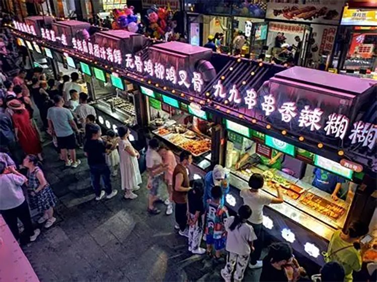 Yinchuan Huaiyuan Night Market: Your Guide to Northwest Chinese Cuisine & Street Food